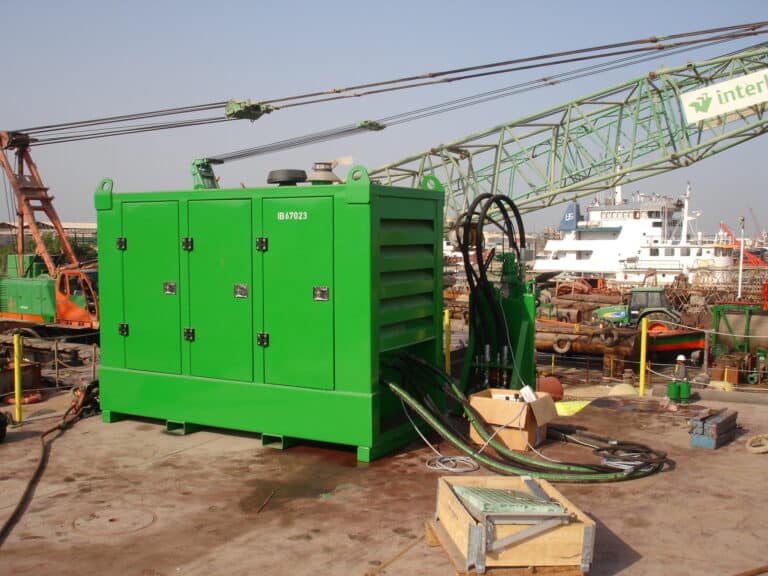 Sustainable hydraulic service unit for offshore maintenance support
